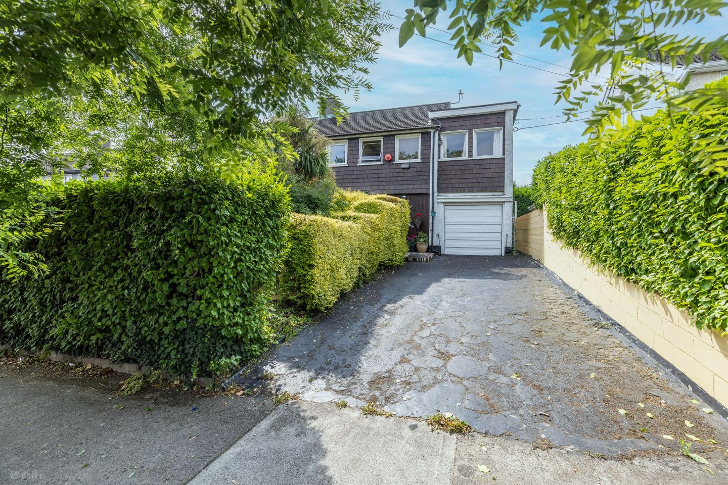 197 Barton Road East, Dublin 14, Dundrum, Dublin 14, D14E3T3