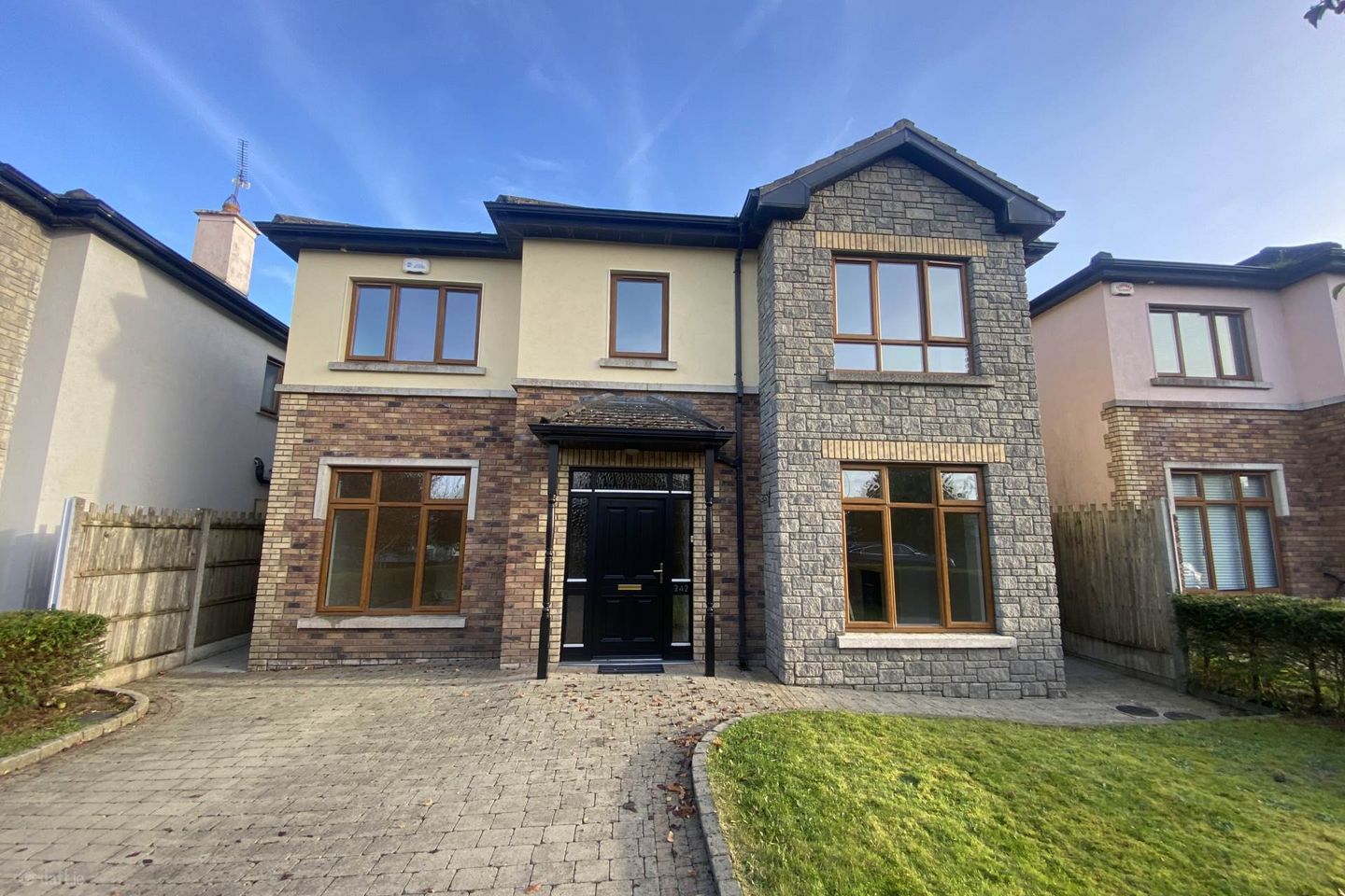 242 Bloomfield, Castletroy, Monaleen, Co. Limerick, V94WT2D