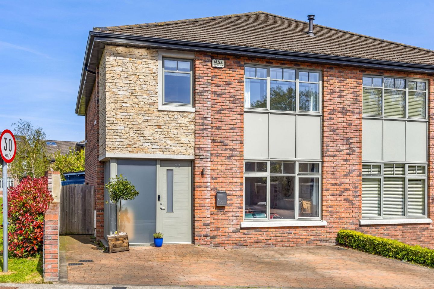 25 Lyndhurst, Herbert Road, Bray, Co. Wicklow, A98Y653