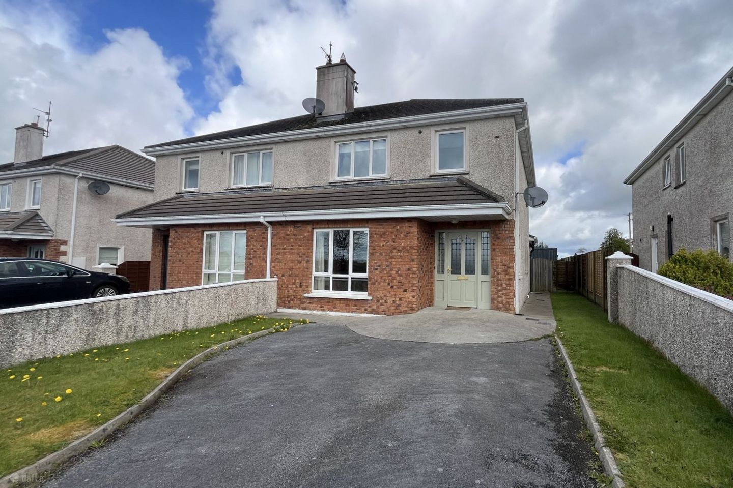 53 Elm Park, Claremorris, Co. Mayo, F12P8W9