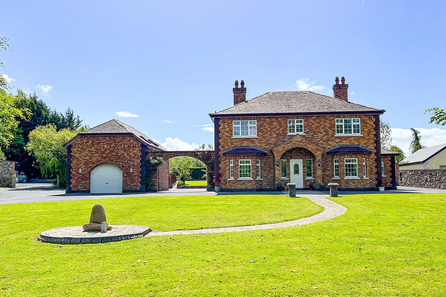 'Willow Lodge' and Apartment, Columbkille , Thomastown, Co. Kilkenny, R95V086