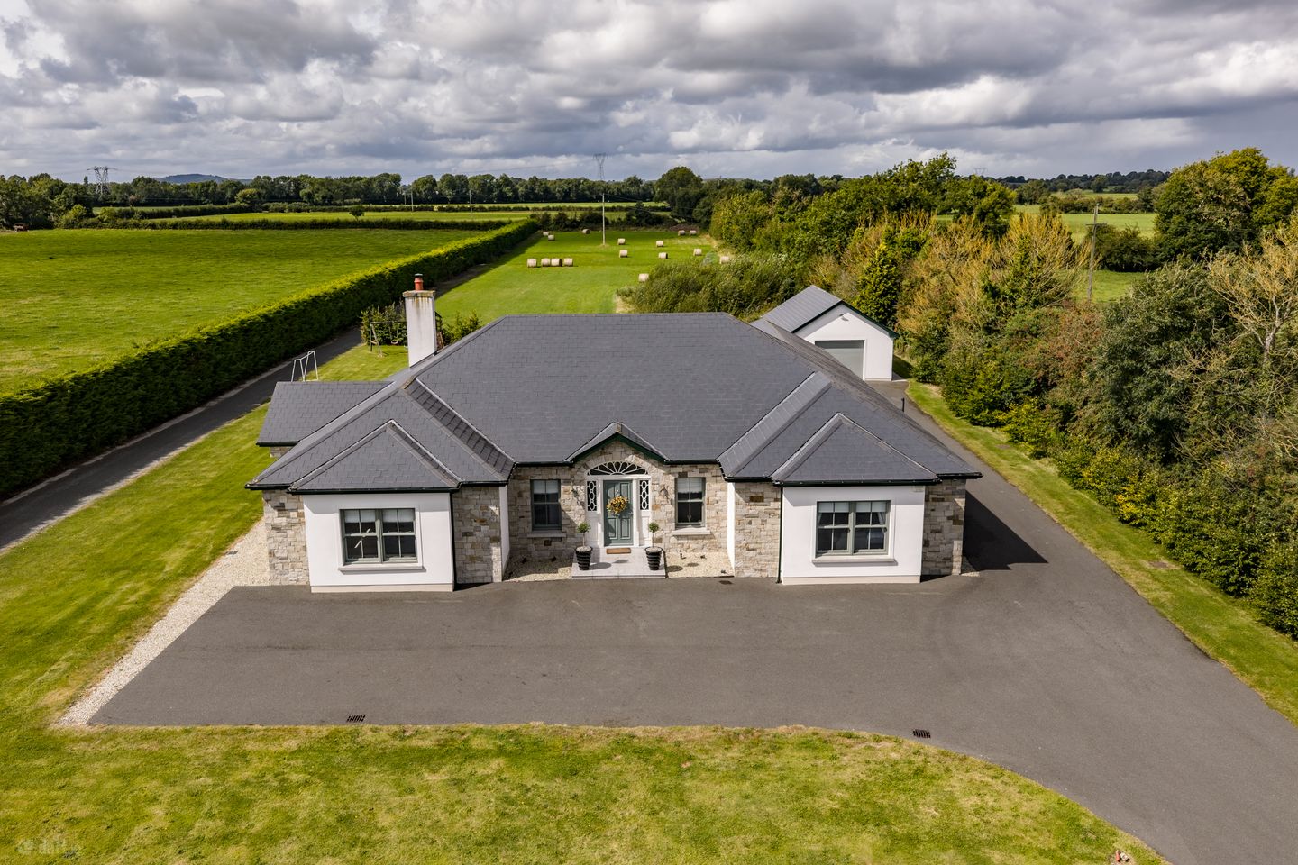 Mulberry House, Raheens, Naas, Co. Kildare, W91DXC6