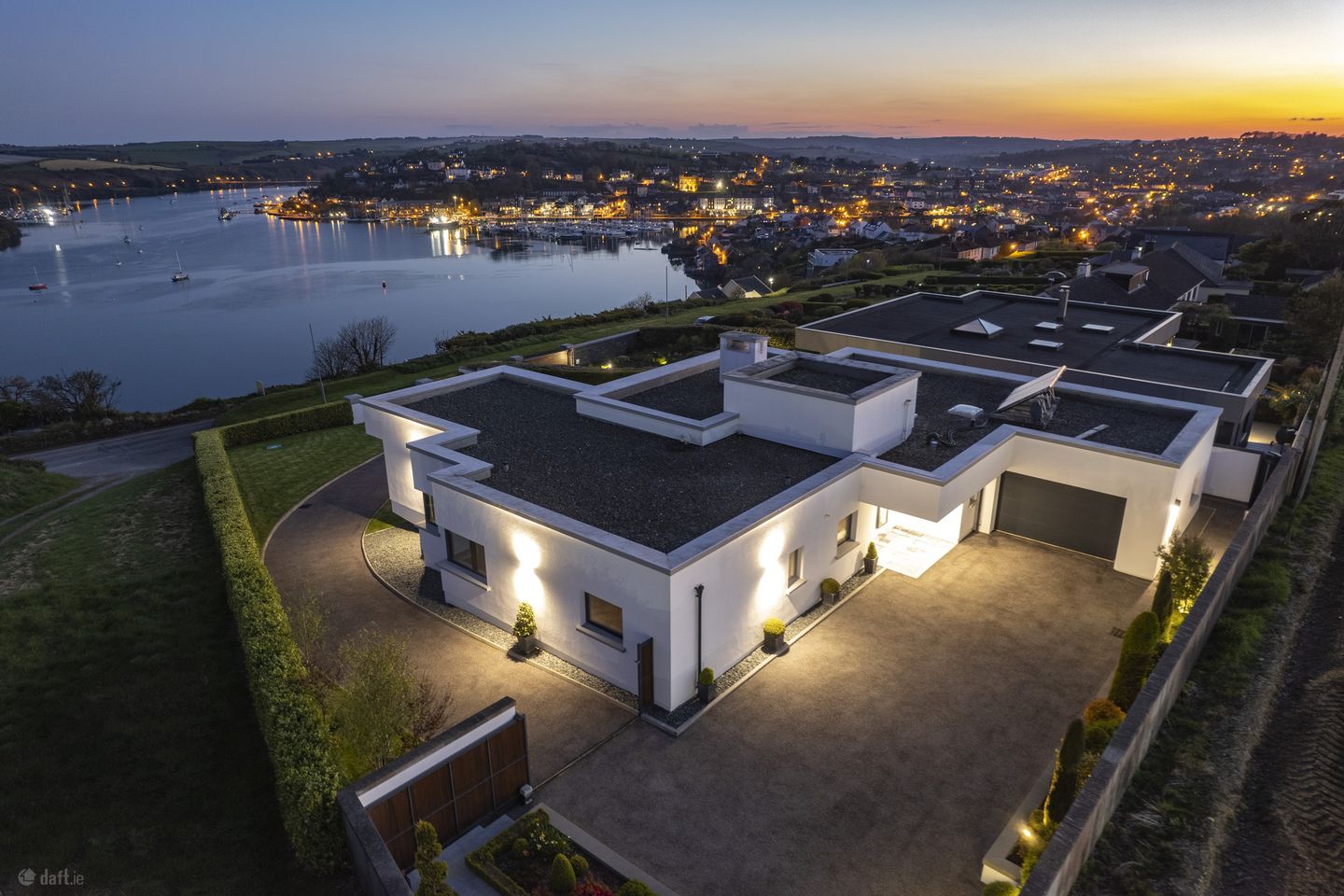 Over Yonder, High Road, Kinsale, Co. Cork, P17TK23