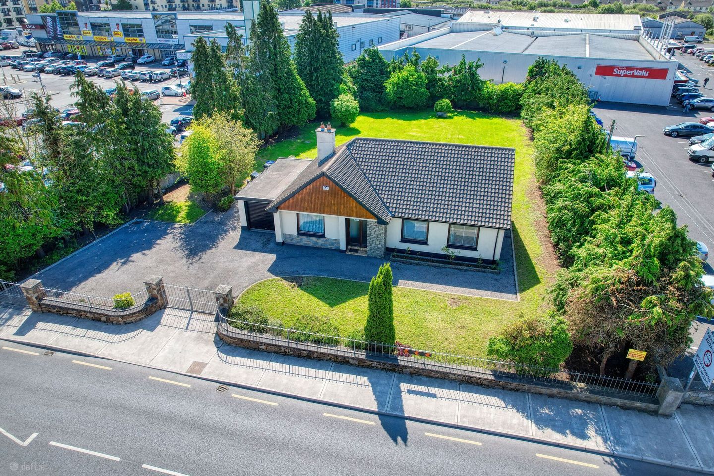 Chezmai, Athlone Road, Longford, N39D1W2