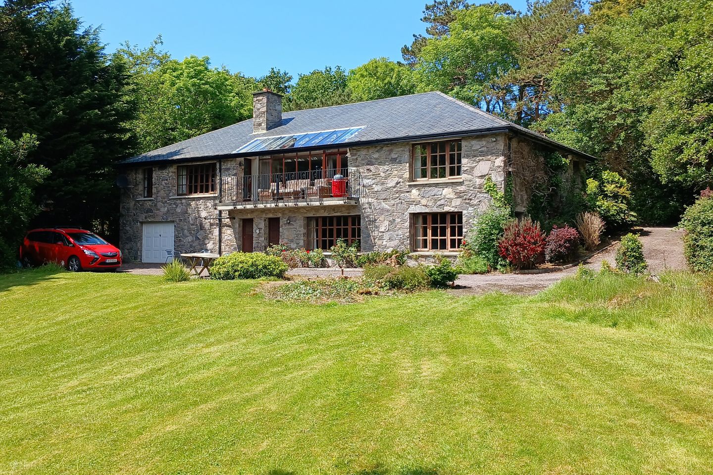 Natterjack, Caragh Lake, Killorglin, Co. Kerry, V93A094