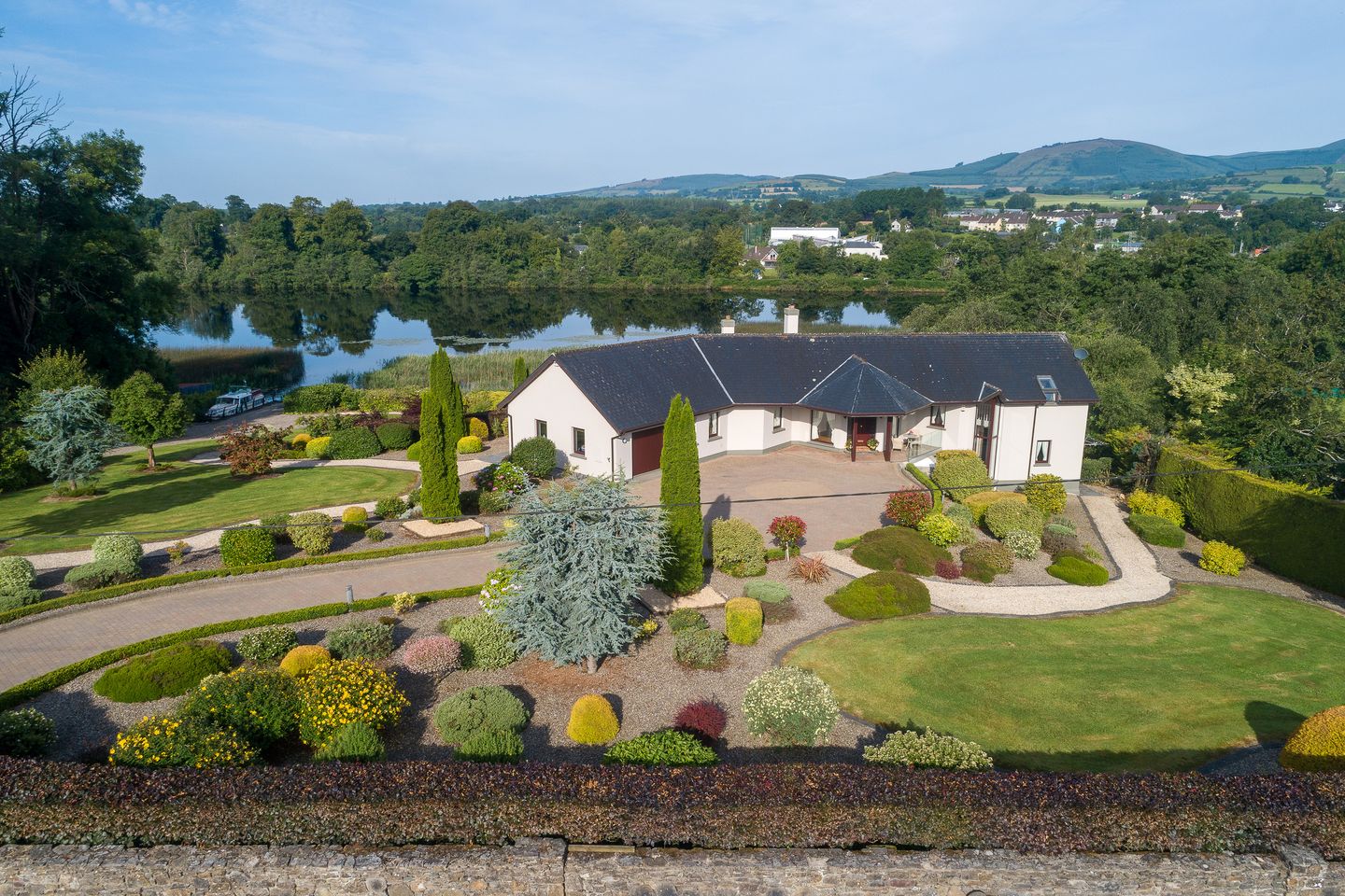 Roulagh, Killaloe, Ballina, Co. Tipperary, V94C3C8