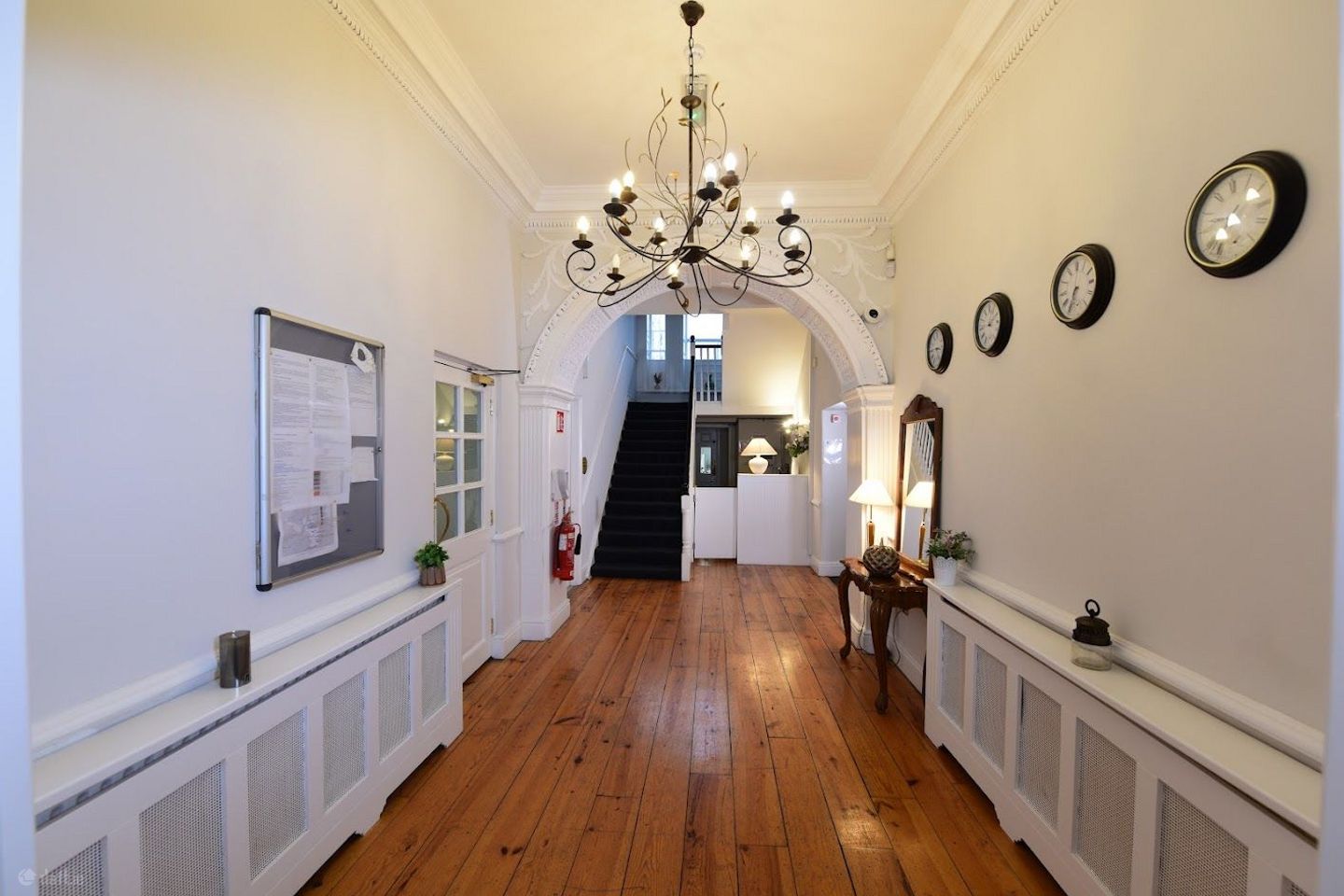 East End Hotel, Main Street, Portarlington, Portarlington, Co. Laois