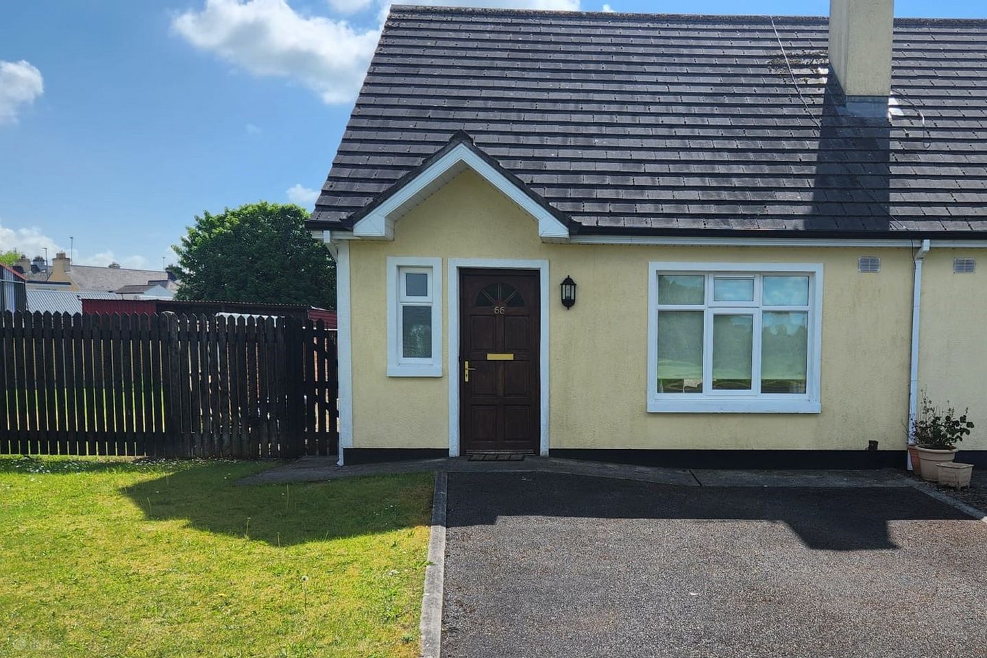 66 Kilkeevan Park, Castlerea, Co. Roscommon, F45A407