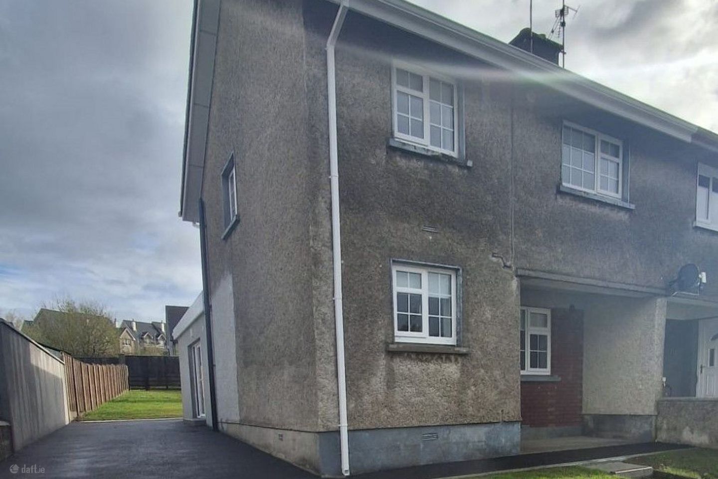 52 Fairview, Graiguenamanagh, Harristown, Co. Kilkenny