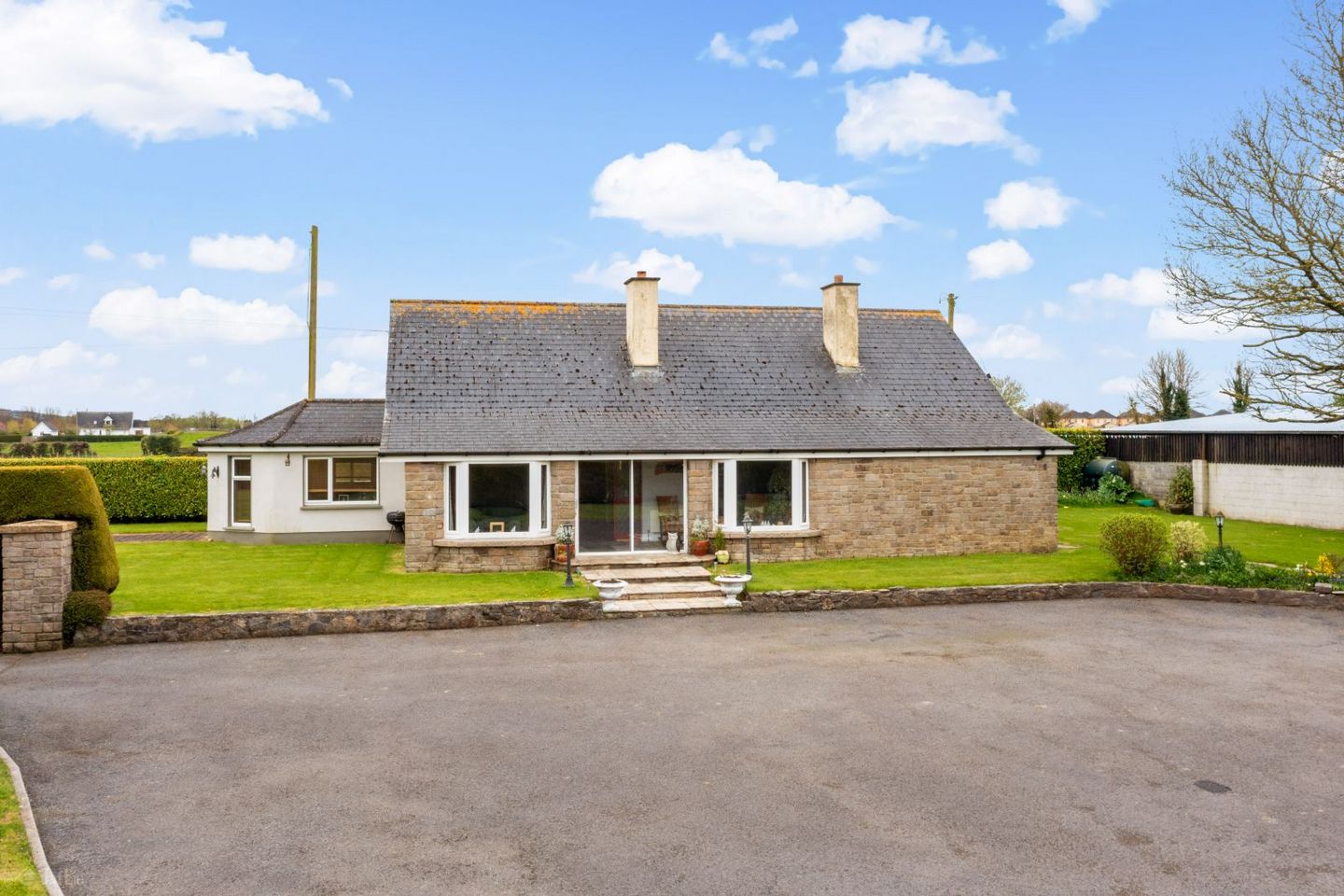 House and c.6 Acres of Land at Cribbons Lane , Rathangan, Co. Kildare, R51KF40