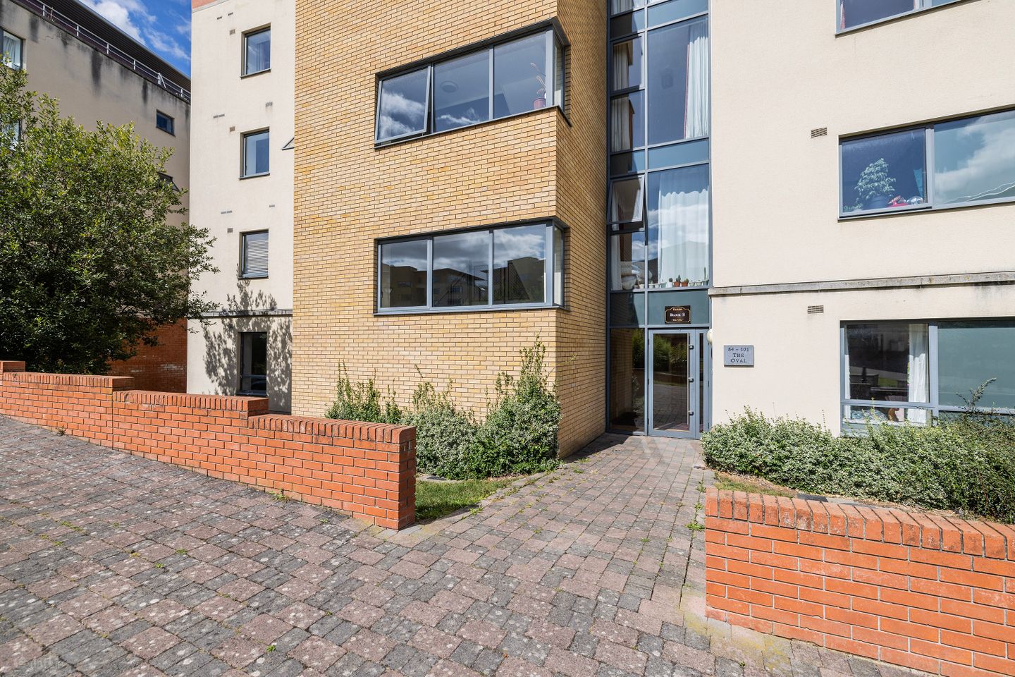 Apartment 84, The Oval, Valley Drive, Tullyvale, Cabinteely, Dublin 18, D18DH48