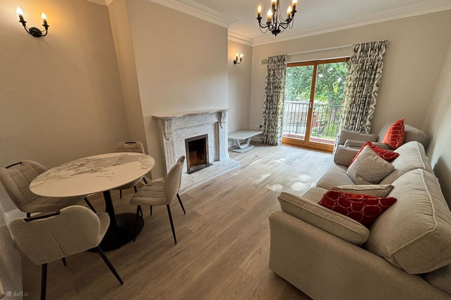 6 Oaklands, Rathgar, Dublin 6