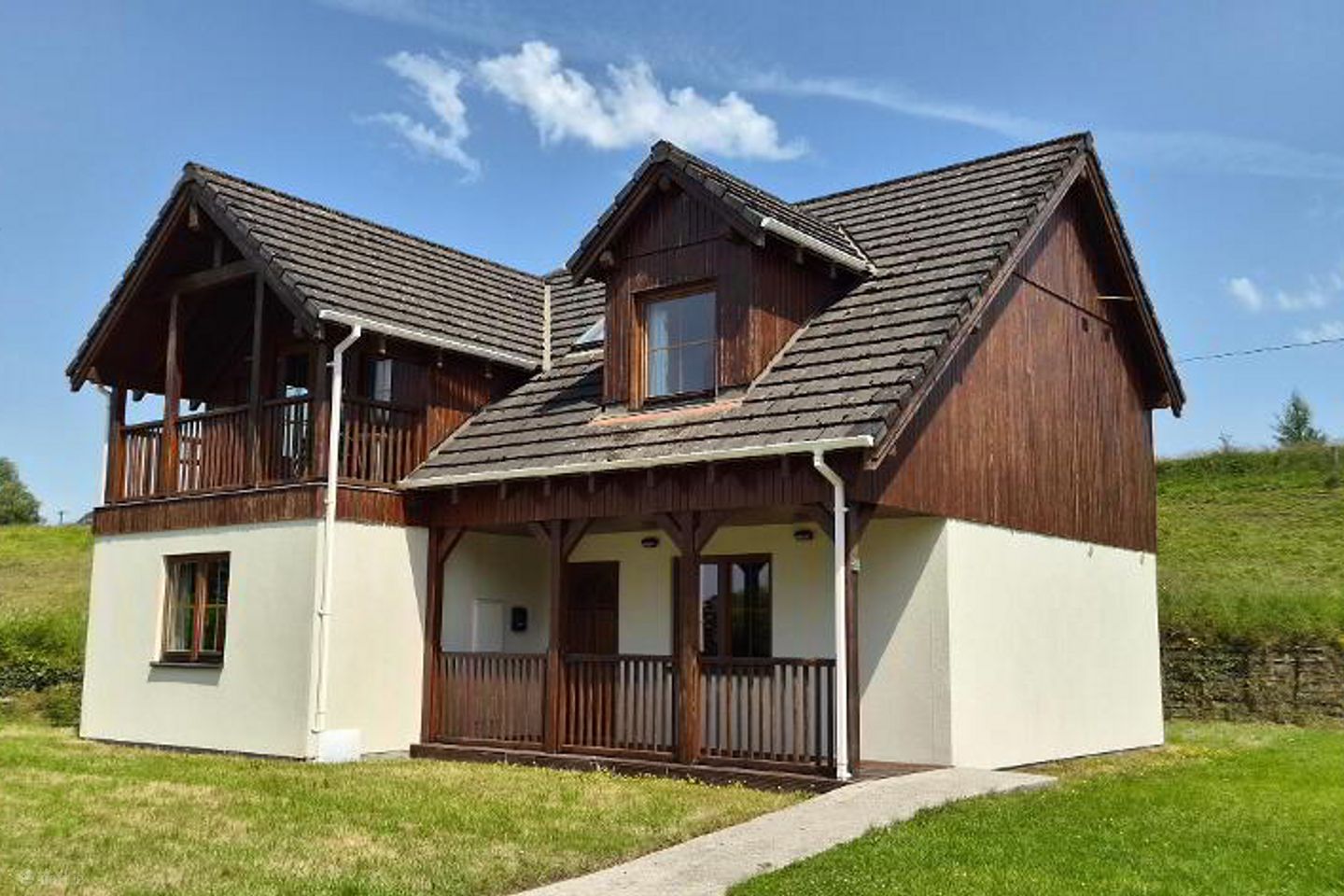 4 Lough Allen, Drumshanbo, Co. Leitrim, N41C527