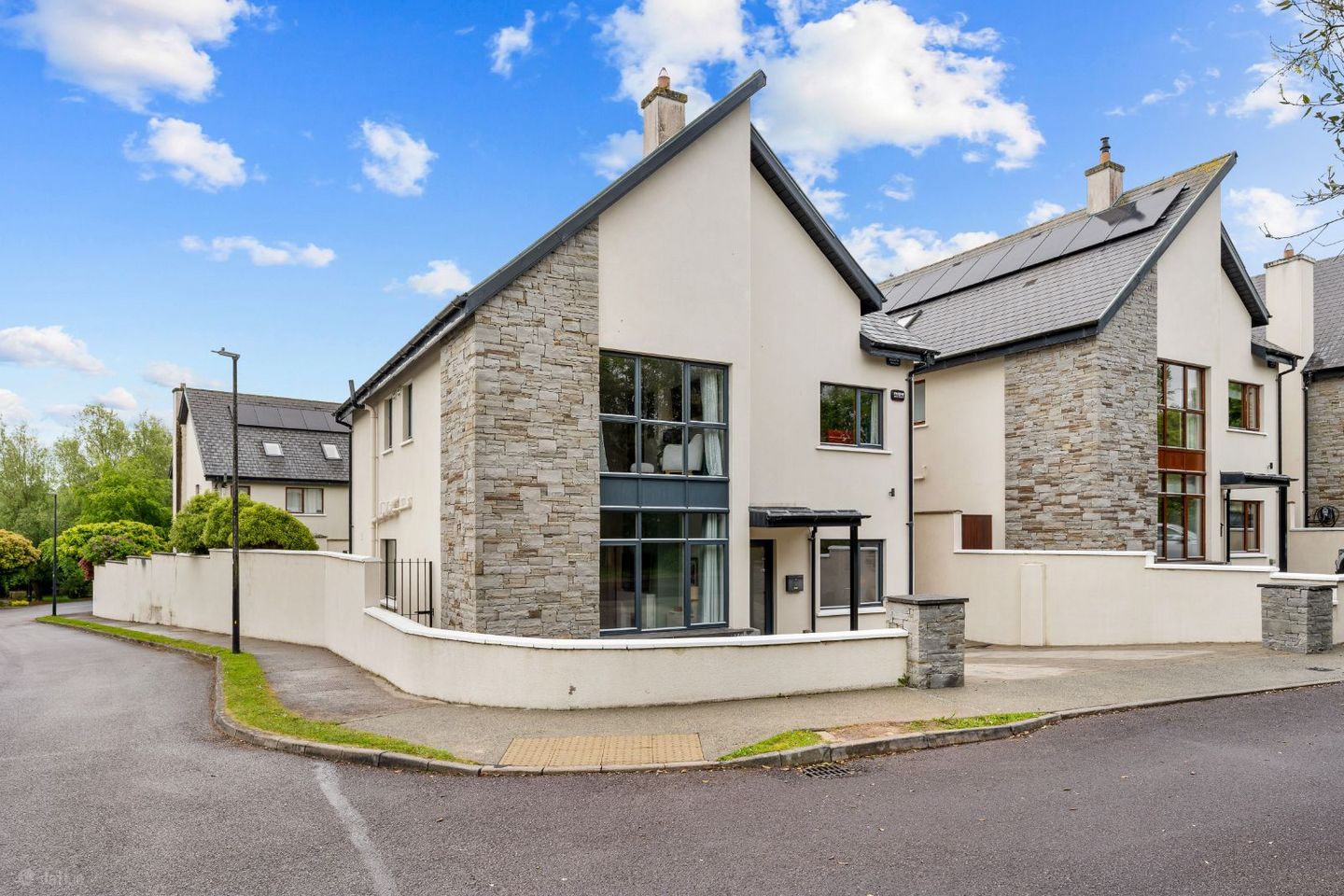 4 Courtwood, Garryduff, Rochestown, Co. Cork, T12NRC4