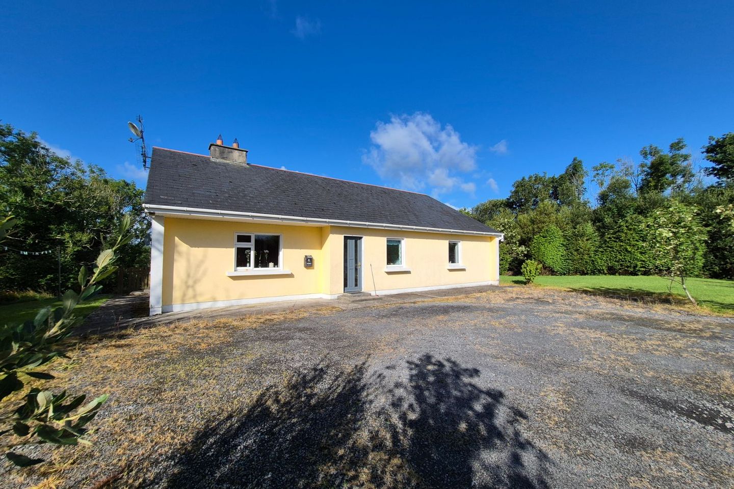 Snip Snip, Ballintleva, Clogher, Westport, Co. Mayo, F28DK35
