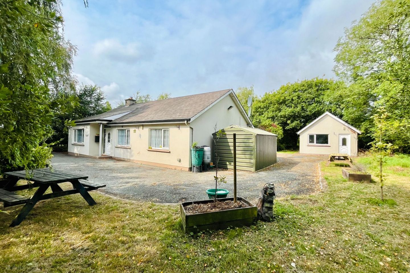 Oaklawn, Salville, Enniscorthy, Co. Wexford, Y21E0W9