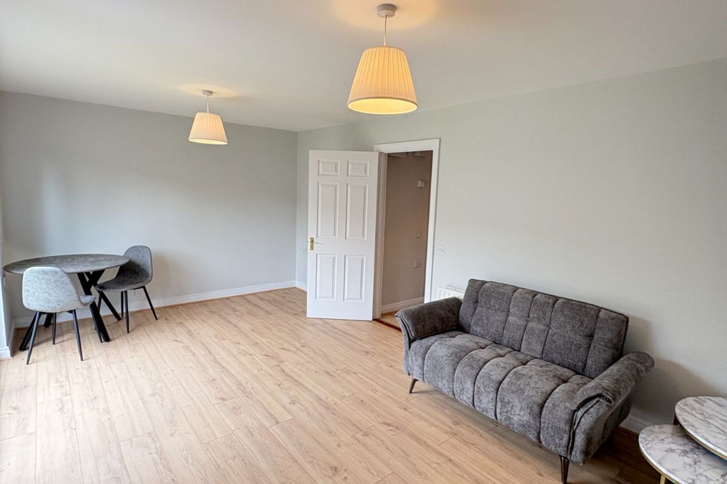2 Bed Townhouse, Gateway Mews, Dublin 11, Ballymun, Dublin 11