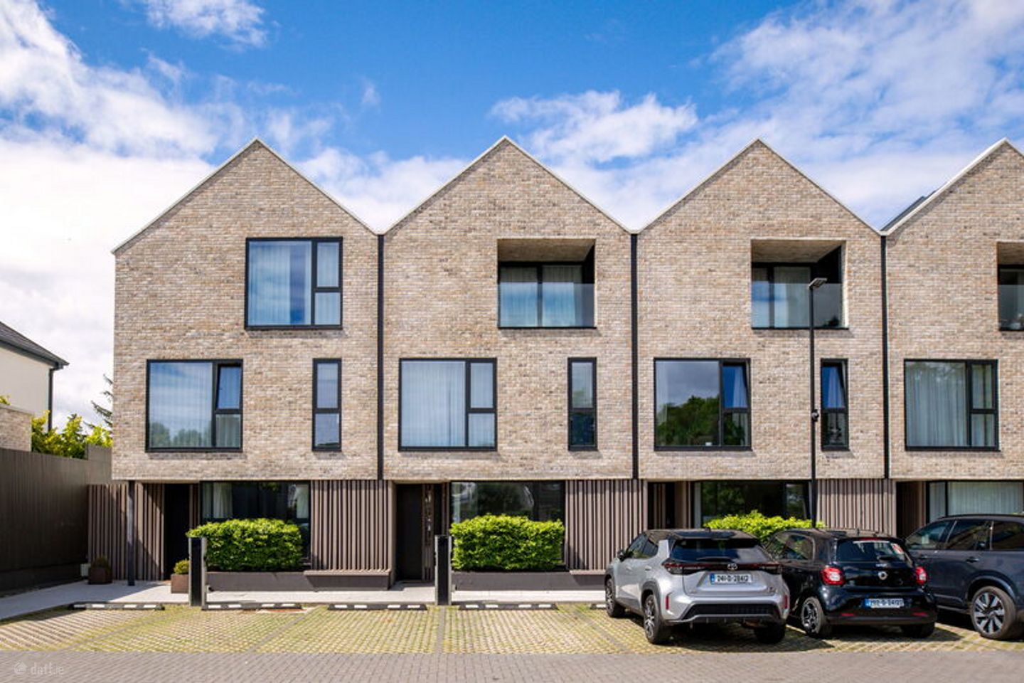 2 Old Meadow, Grove Avenue, Blackrock, Co. Dublin