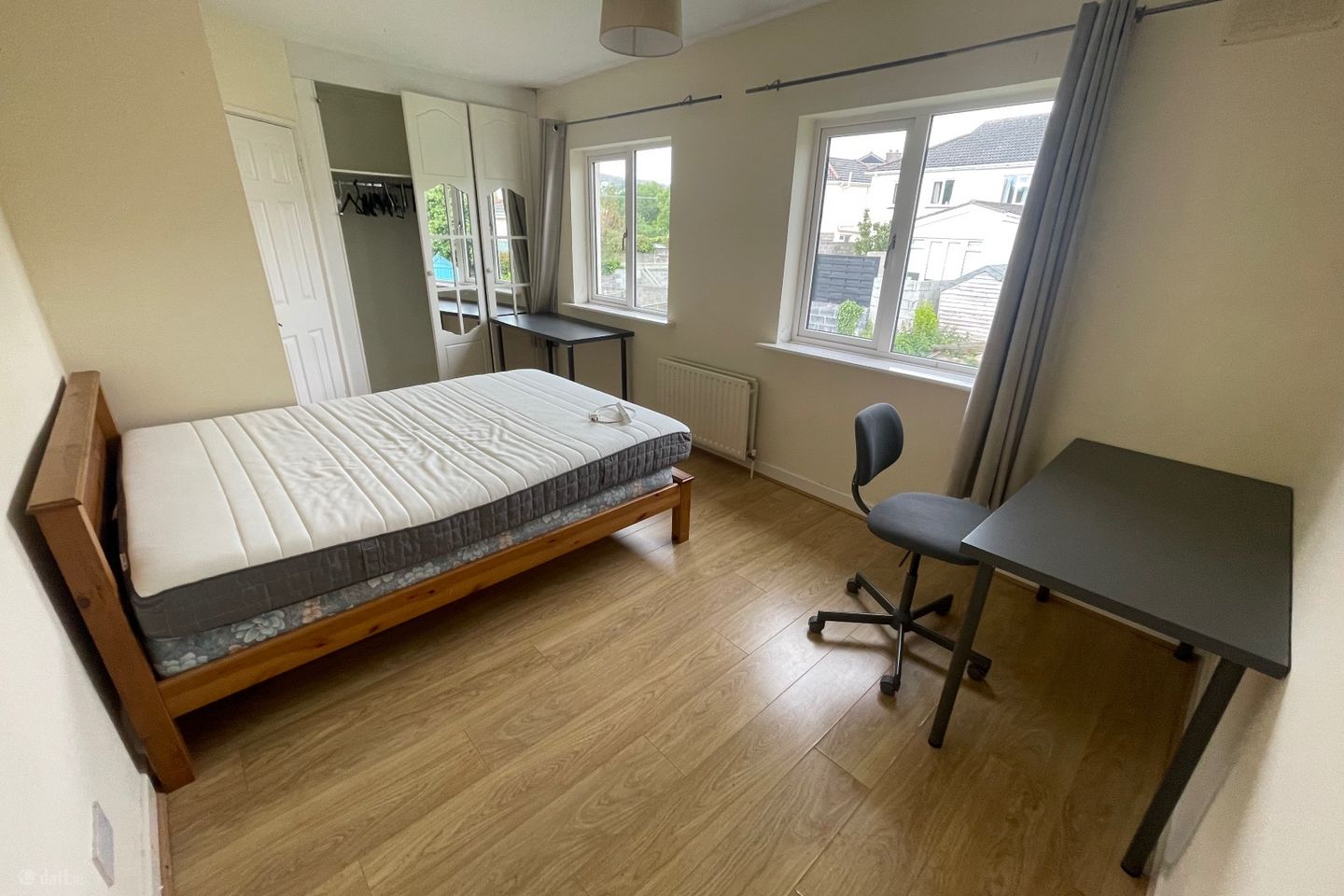 16 Sandyford Hall Grove, Stepaside, Dublin 18