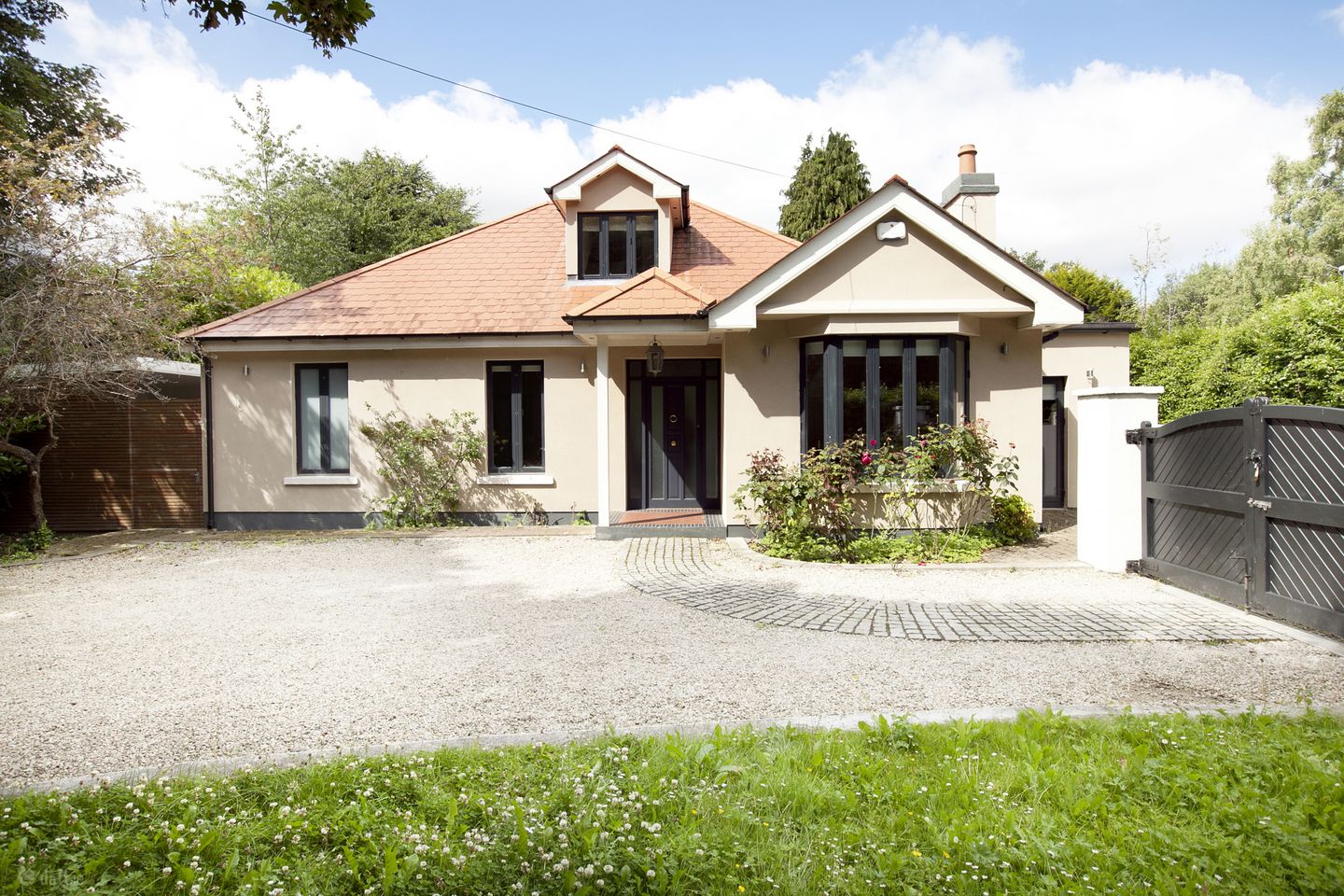 Mazemore, 48 Torquay Road, Foxrock, Dublin 18