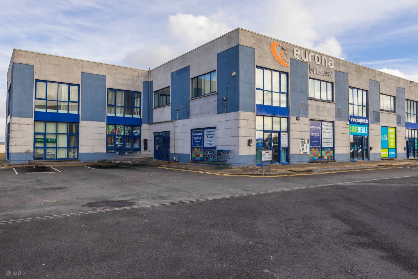 Retail and Office Units, Golf Links Road, Roscommon, Co. Roscommon, F42YX65