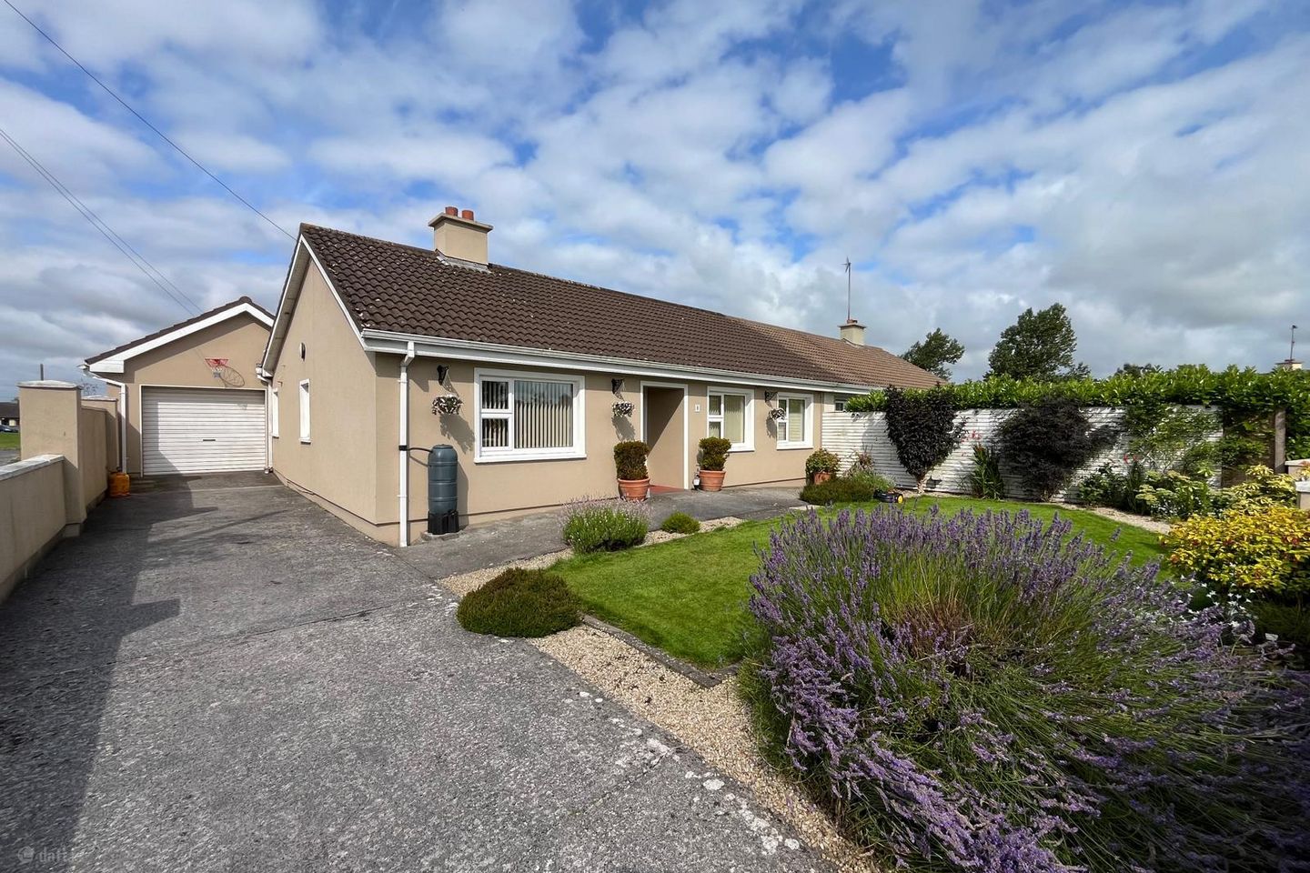 8 Mylespark, Cummer, Corofin, Co. Galway, H54FC62