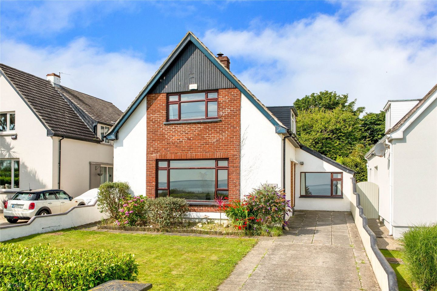 White Horses, 4 Seafield, Corbawn Lane, Shankill, Dublin 18, D18RH27