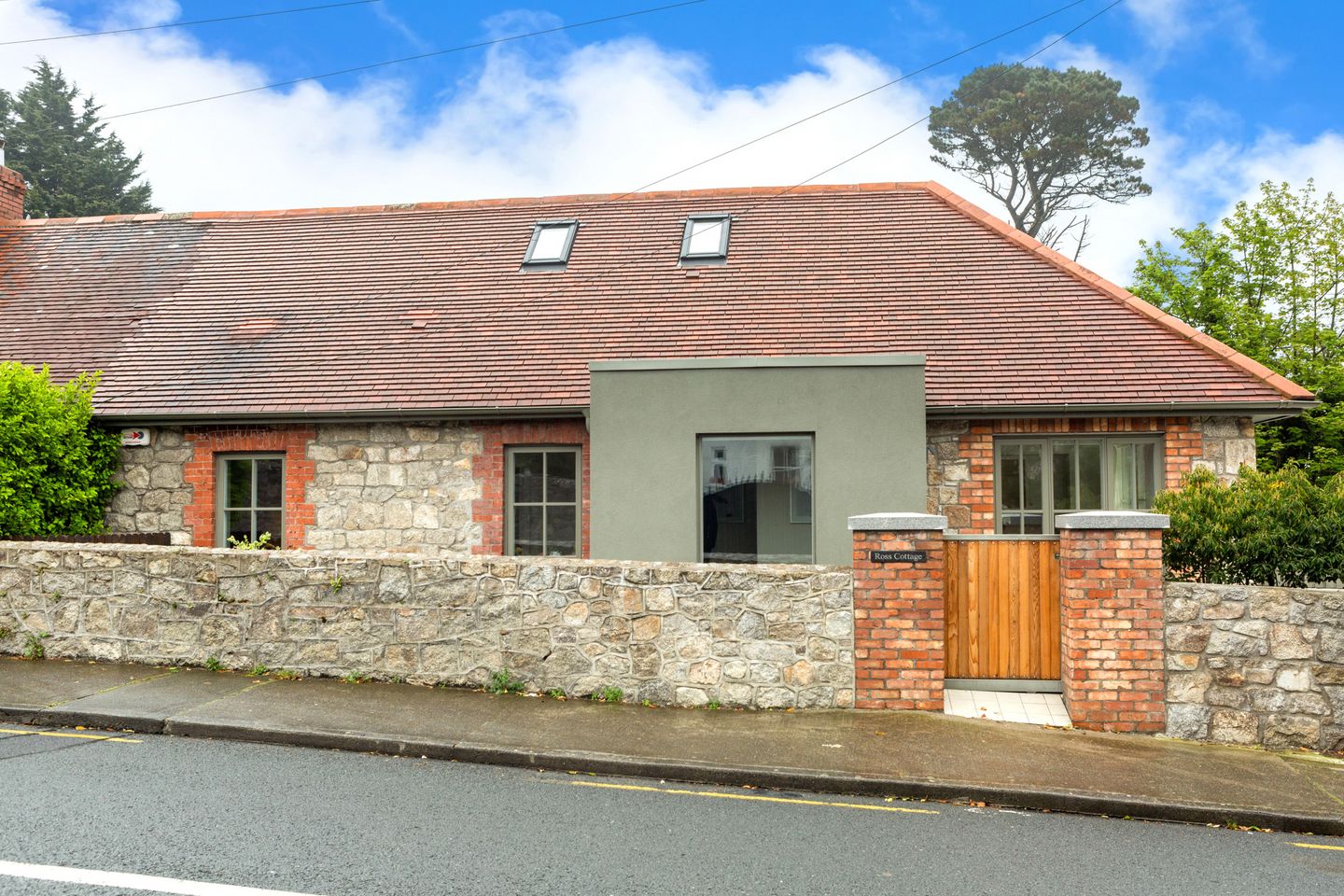 Ross Cottage, Seafield Road, Killiney, Co. Dublin, A96H983