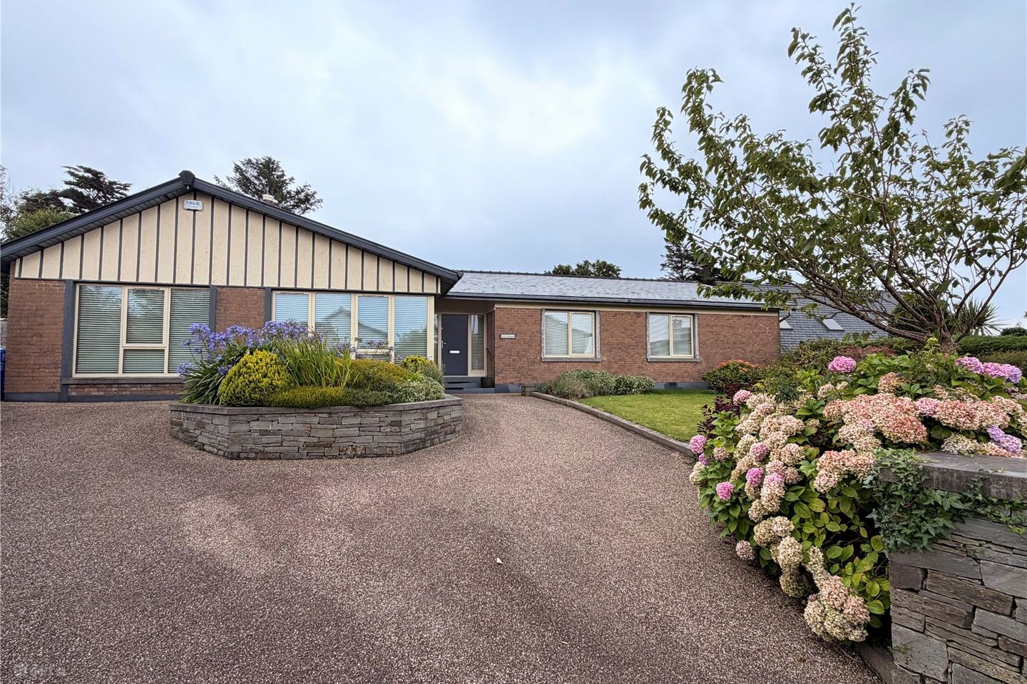 Pollnarooma West, Salthill, Galway, H91D42A