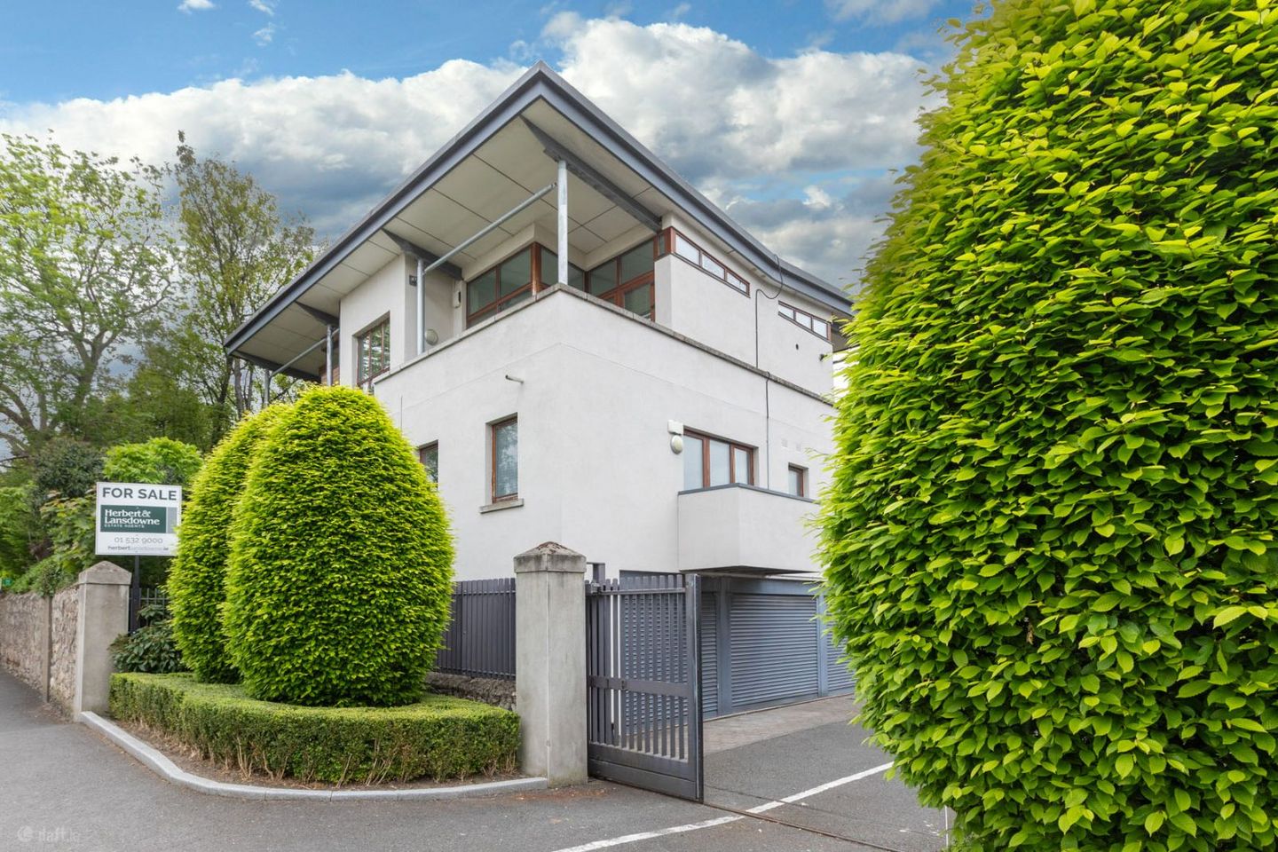 7 Aubreyville, Dublin Road, Shankill, Dublin 18, D18H297