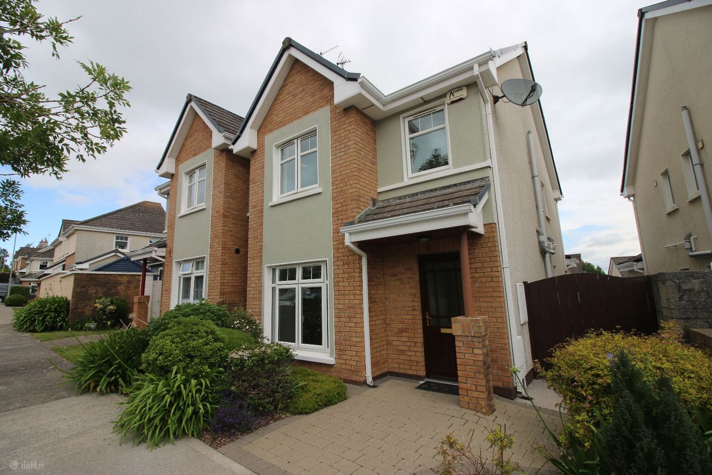 18 The Drive, Harbour Heights, Passage West, Co. Cork, T12N9EF