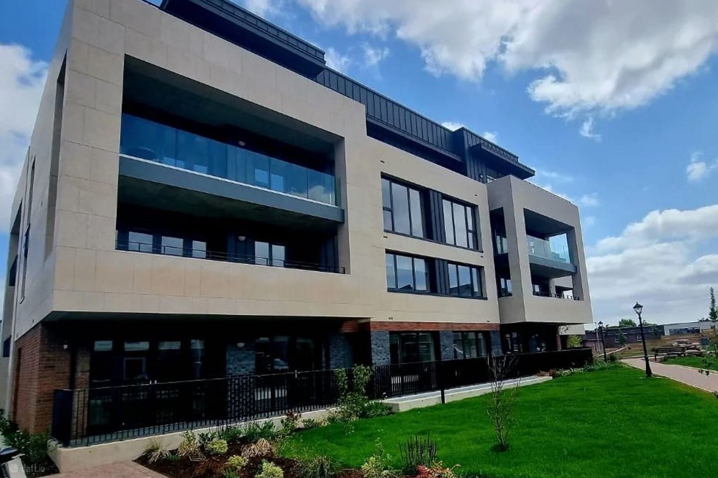 2 Bedroom Apartment, Oatlands Manor, Cherrygarth, Mount Merrion, Co. Dublin