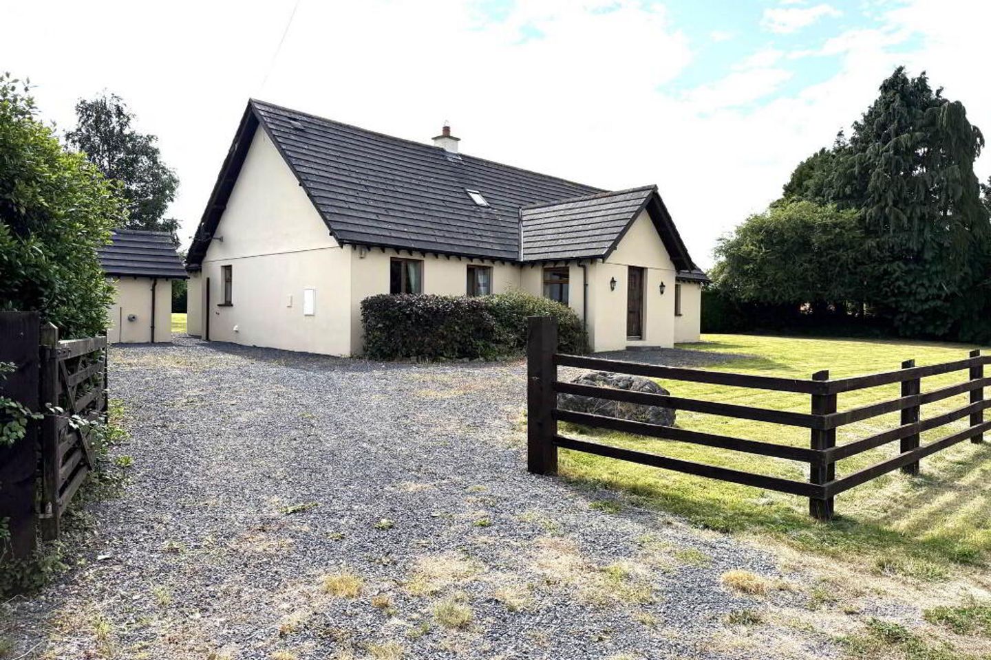 Rossmore, Errill, Portlaoise, Co. Laois, R32K7F2