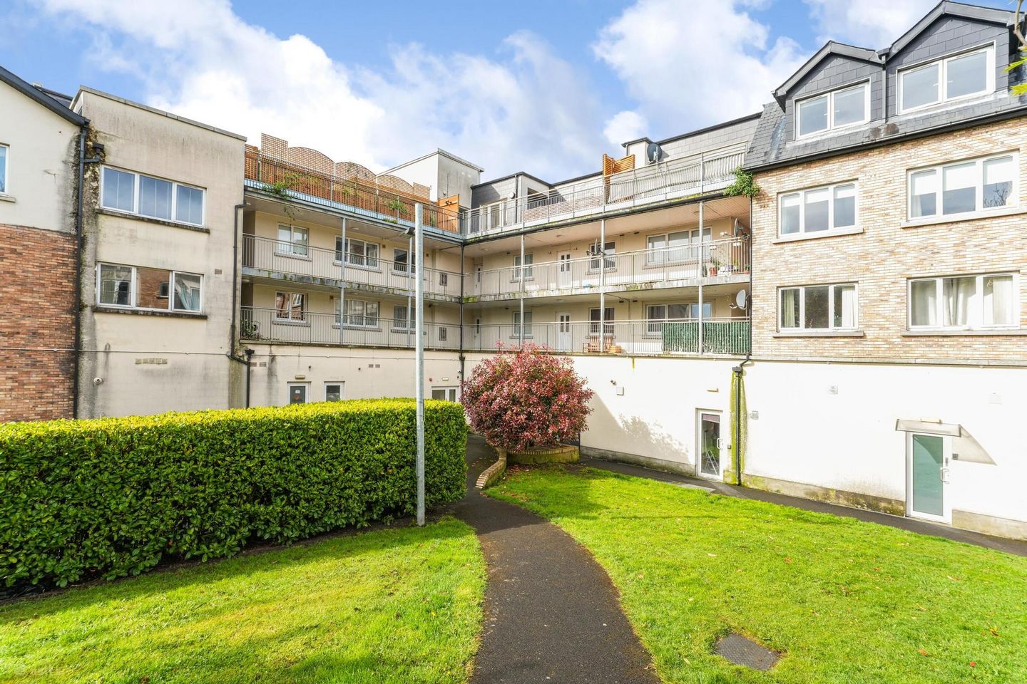 29 Eaton Close, Rathcoole, Co. Dublin