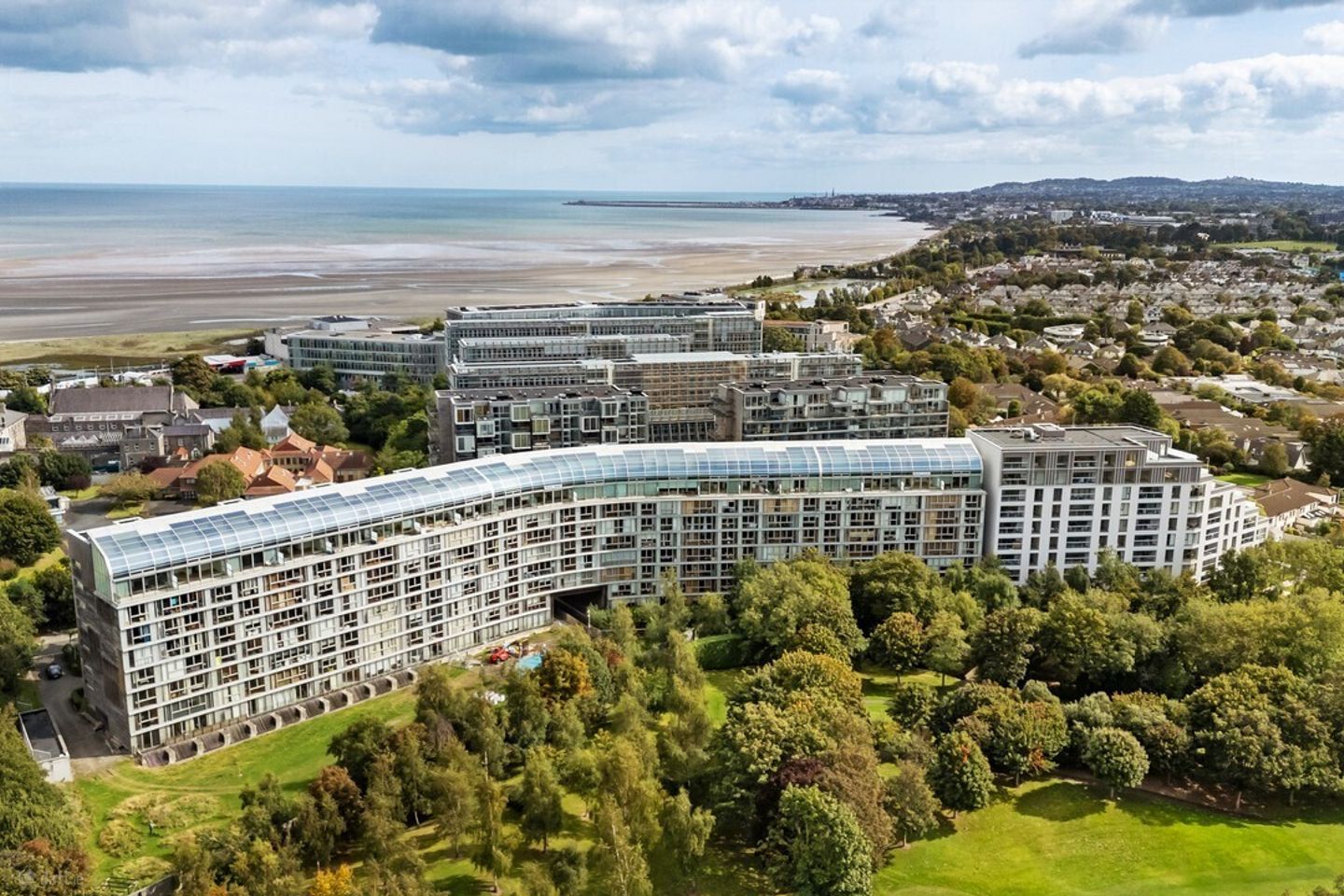 24 The Links, Elmpark Green, Merrion, Dublin 4, D04H426