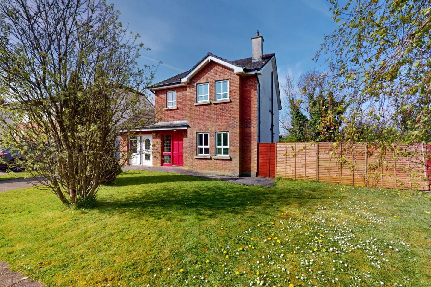 37 Clements Town, Cootehill, Cootehill, Co. Cavan, H16R242