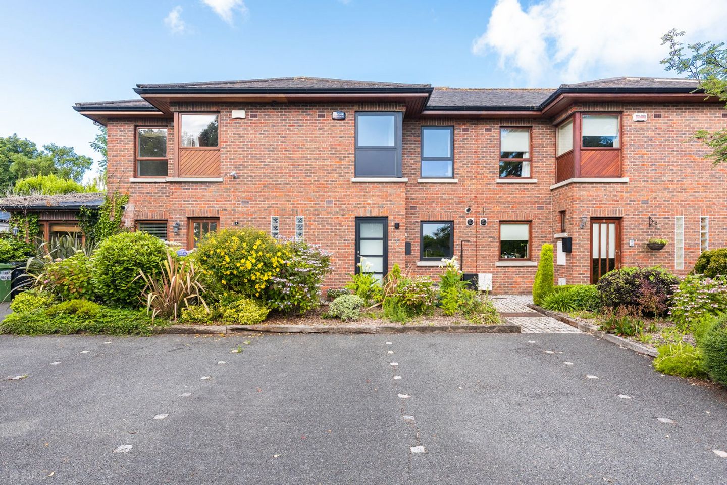 3 Fairways Park, Stillorgan Road, Foxrock, Dublin 18