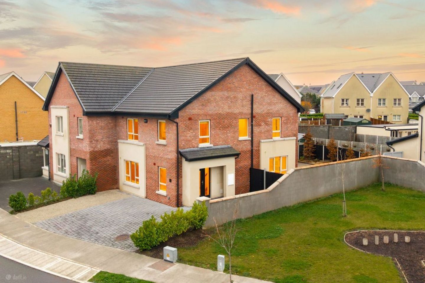 2 Morristown Grove, Cornelscourt, Newbridge, Co. Kildare