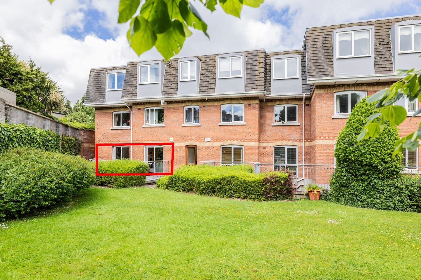 Apartment 9, Botanic Square, Glasnevin, Dublin 9, D09NY80