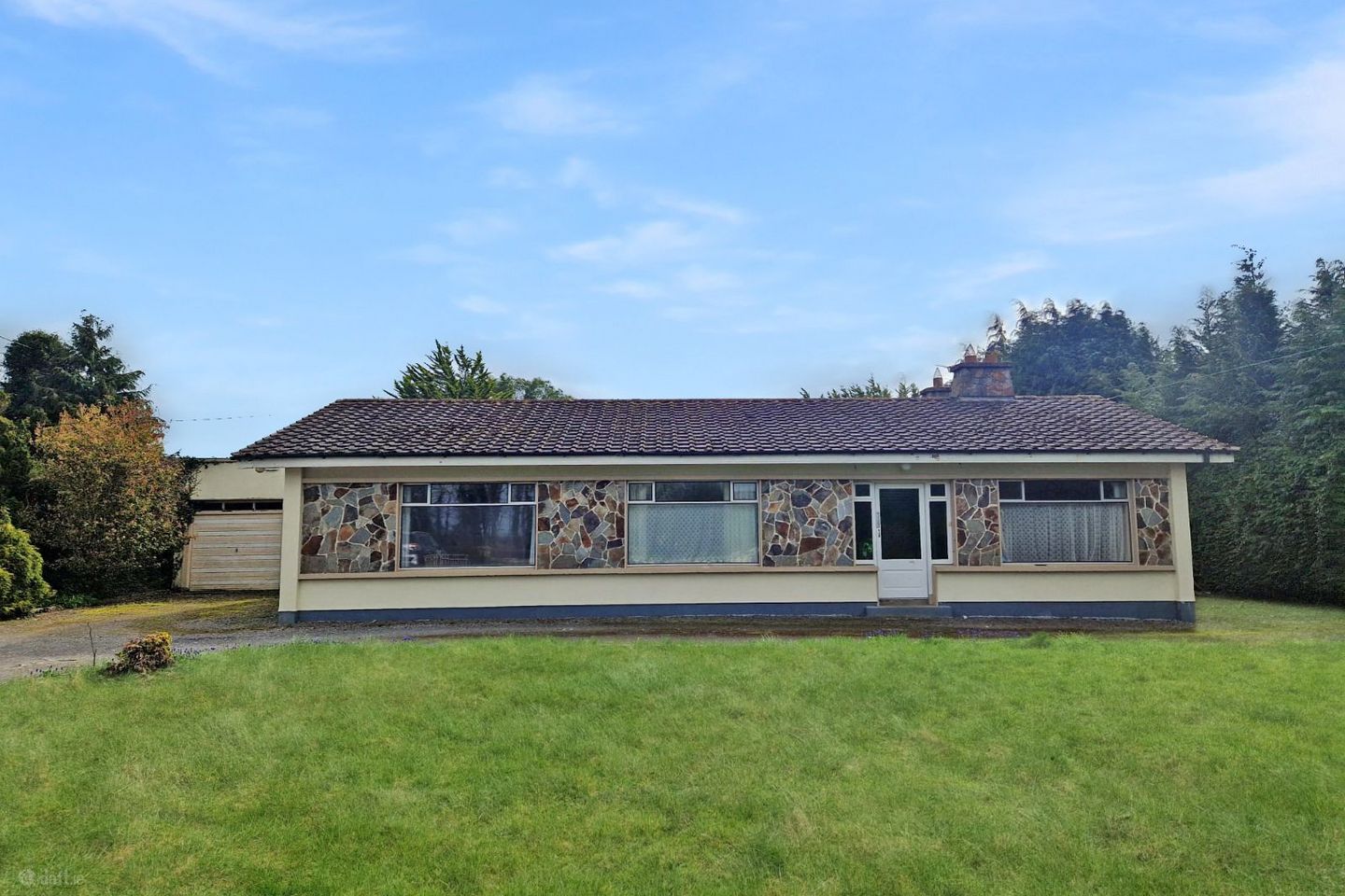 Beakstown, Thurles, Co. Tipperary, E41DC85