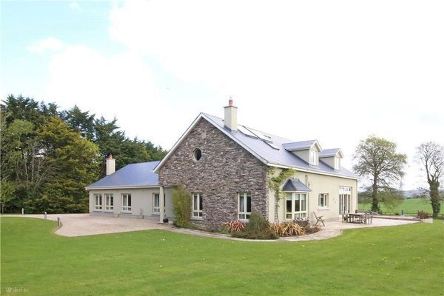 Mountain View Lodge, Mullacash, Naas, Co. Kildare