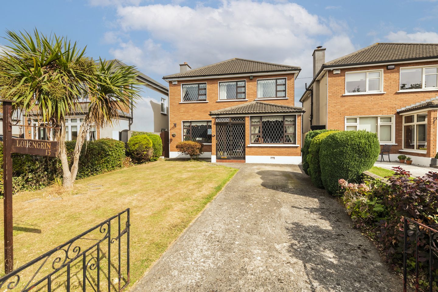 Lohengrin, 13 Charleville, Churchtown, Dublin 14, D14P2C6