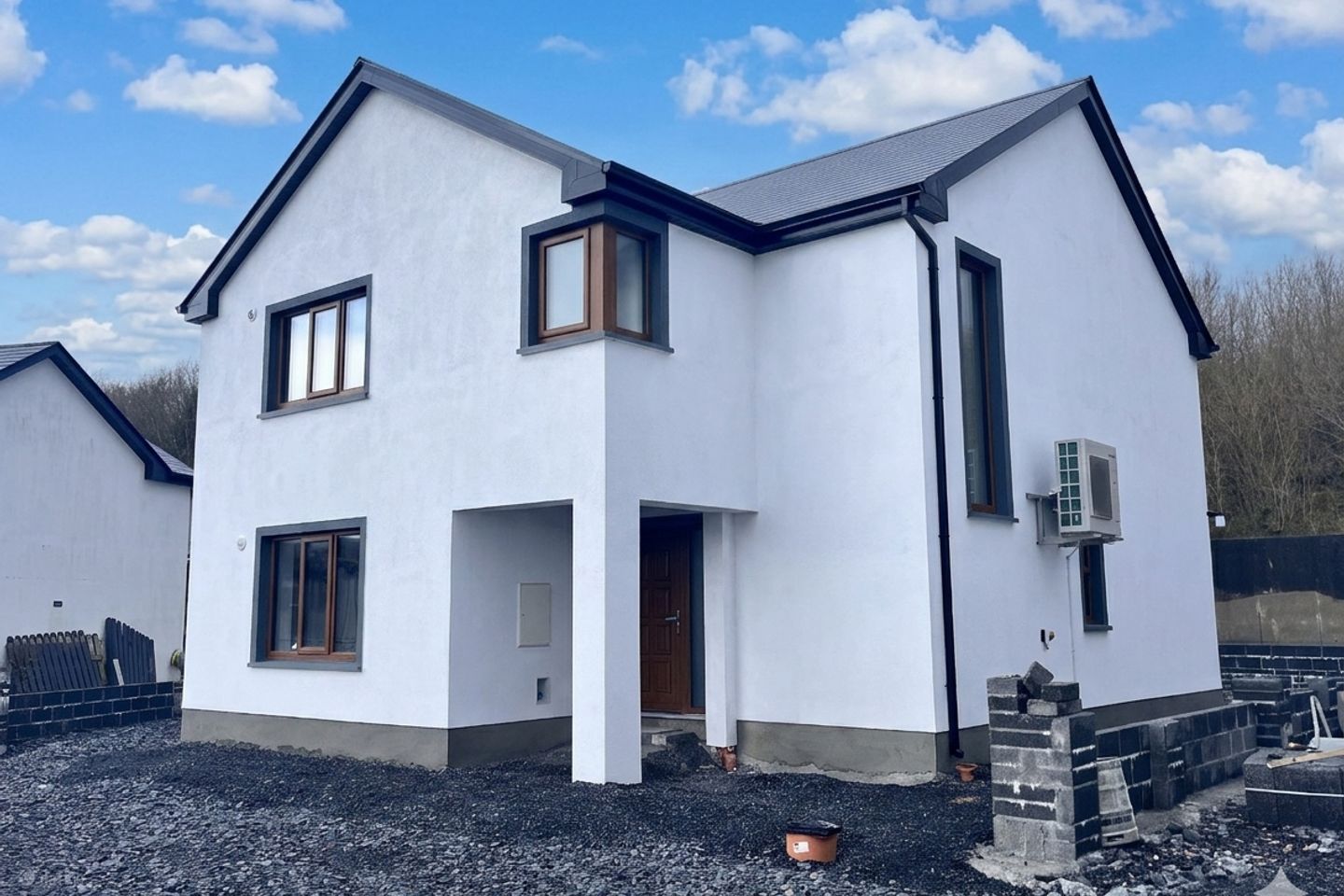 17 Craobh Bán, Quay Road, Newport, Co Mayo, F28K8N5