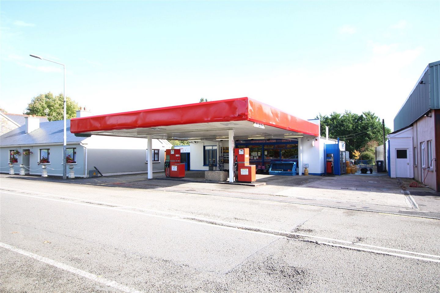 Convenience Store & Filling Station, Ballinamore Road, Mohill, Co. Leitrim