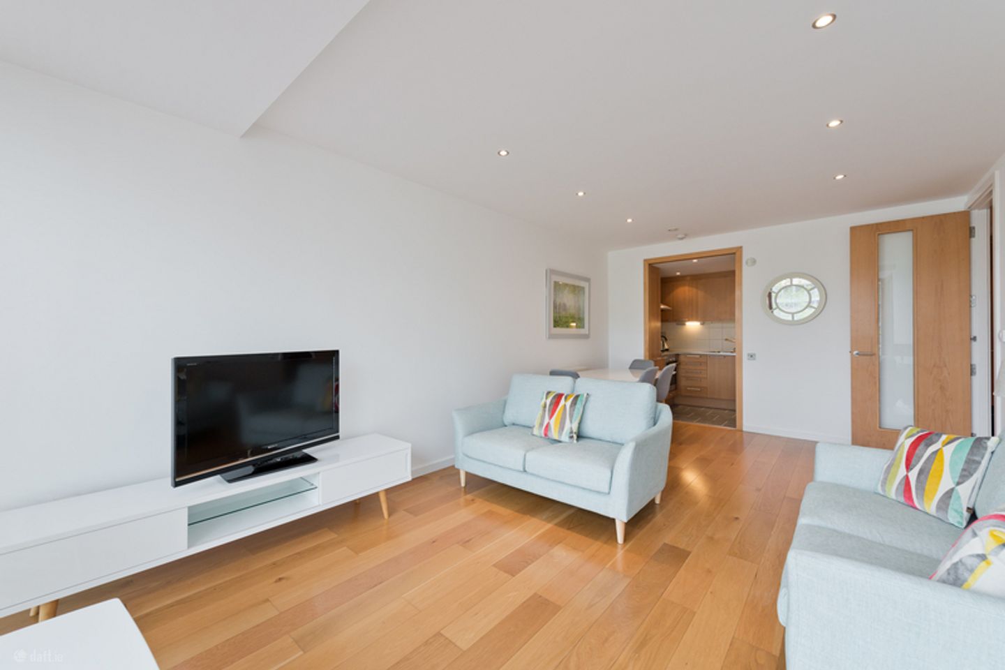22 Lapwing
Thornwood
Booterstown Avenue
Blackrock, Co. Dublin