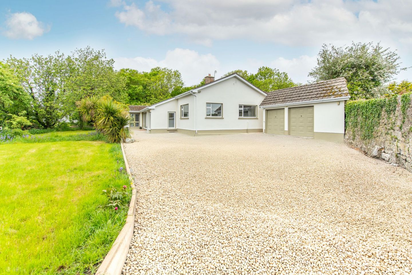 Hollies, Cloosh, Kinvara, Co. Galway, H91R29Y