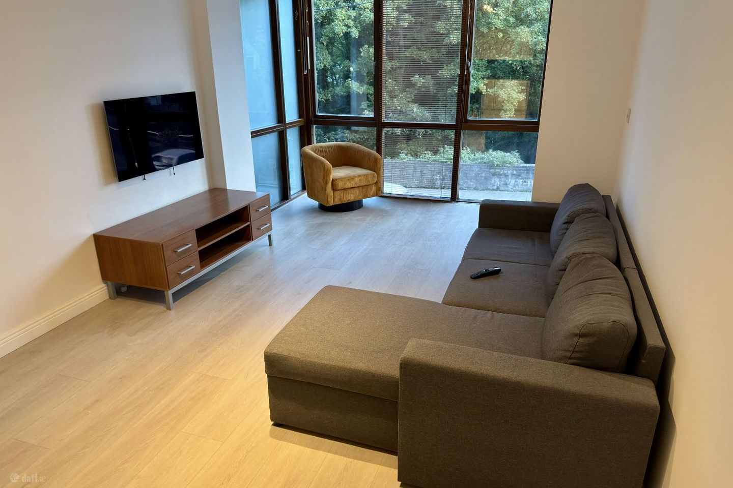 Bright 1-Bed Apartment with Balcony & Parking – The Island, Chapelizod, Dublin 20