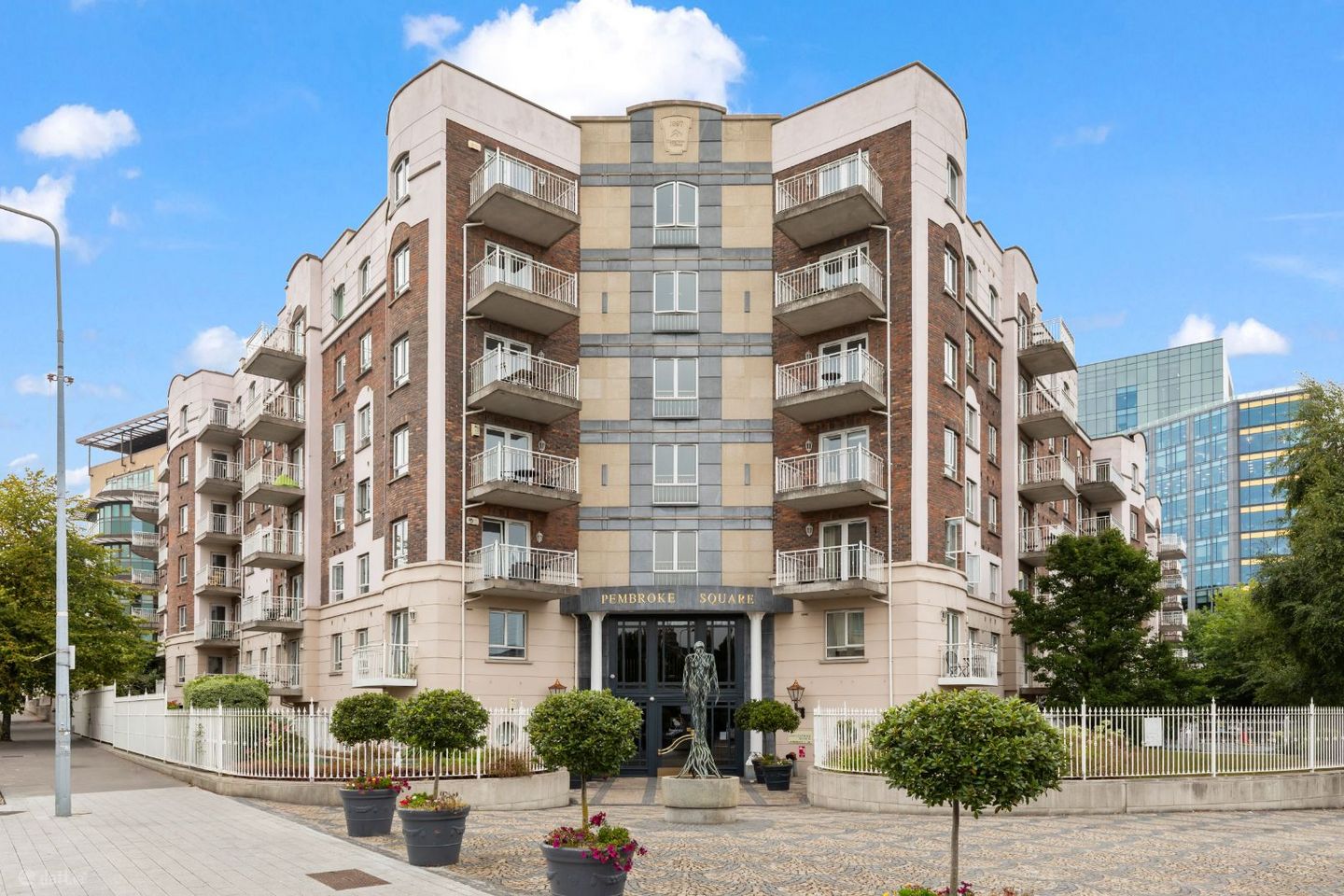 Apartment 200, The Berkeley Block, Pembroke Square, Ballsbridge, Dublin 4, D04W2W4