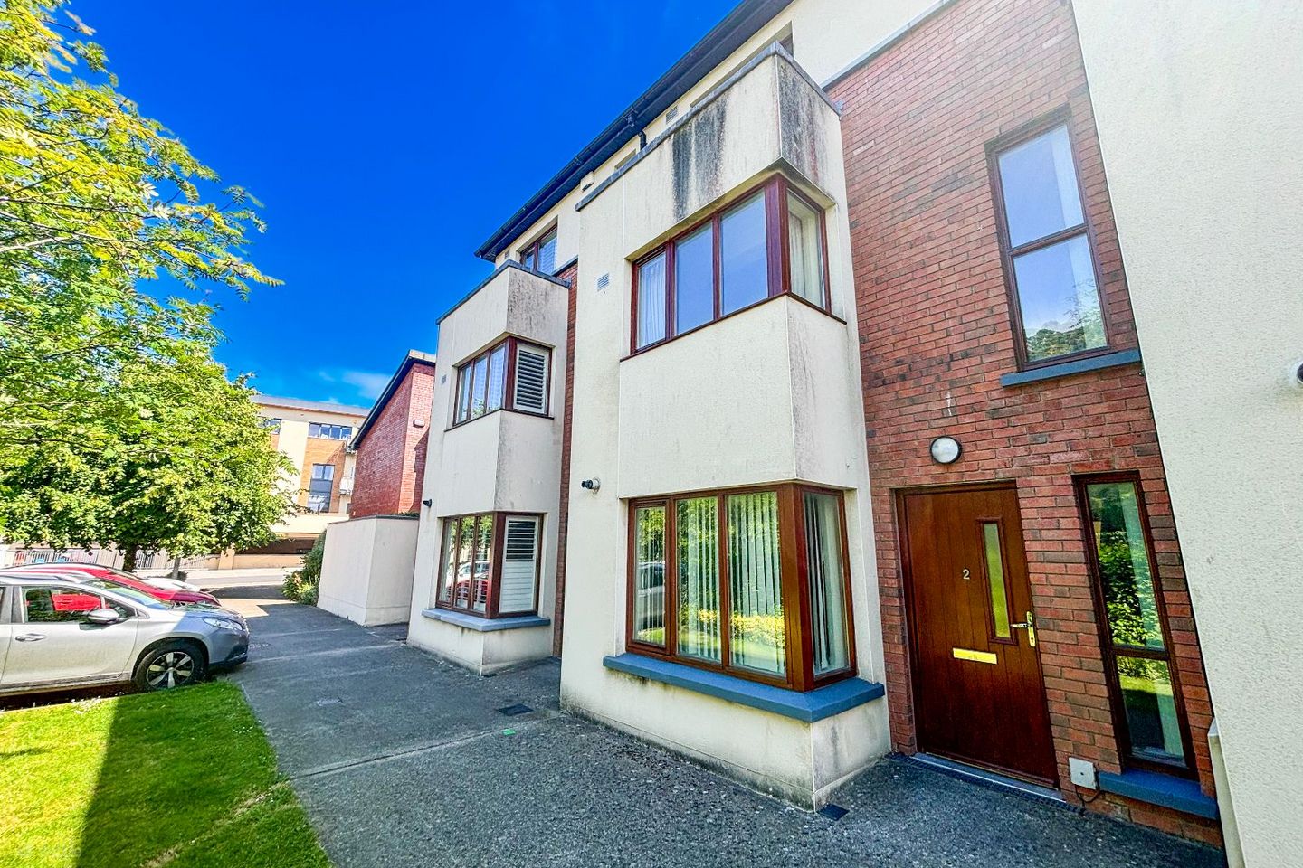 2 The Avenue, Carrickmines Manor, Carrickmines, Dublin 18, D18K062