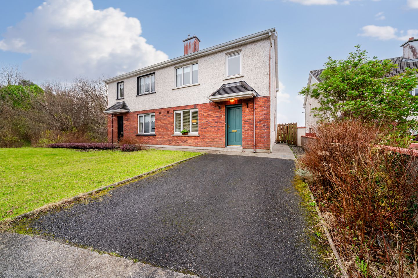 9 Rinn Na Shiona, Castlebar, Castlebar, Co. Mayo, F23X682